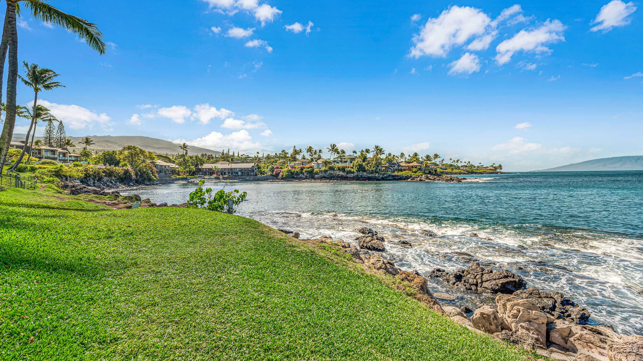 Condo in Lahaina · ★4.88 · 1 bedroom · 2 beds · 1 bath - Image 21