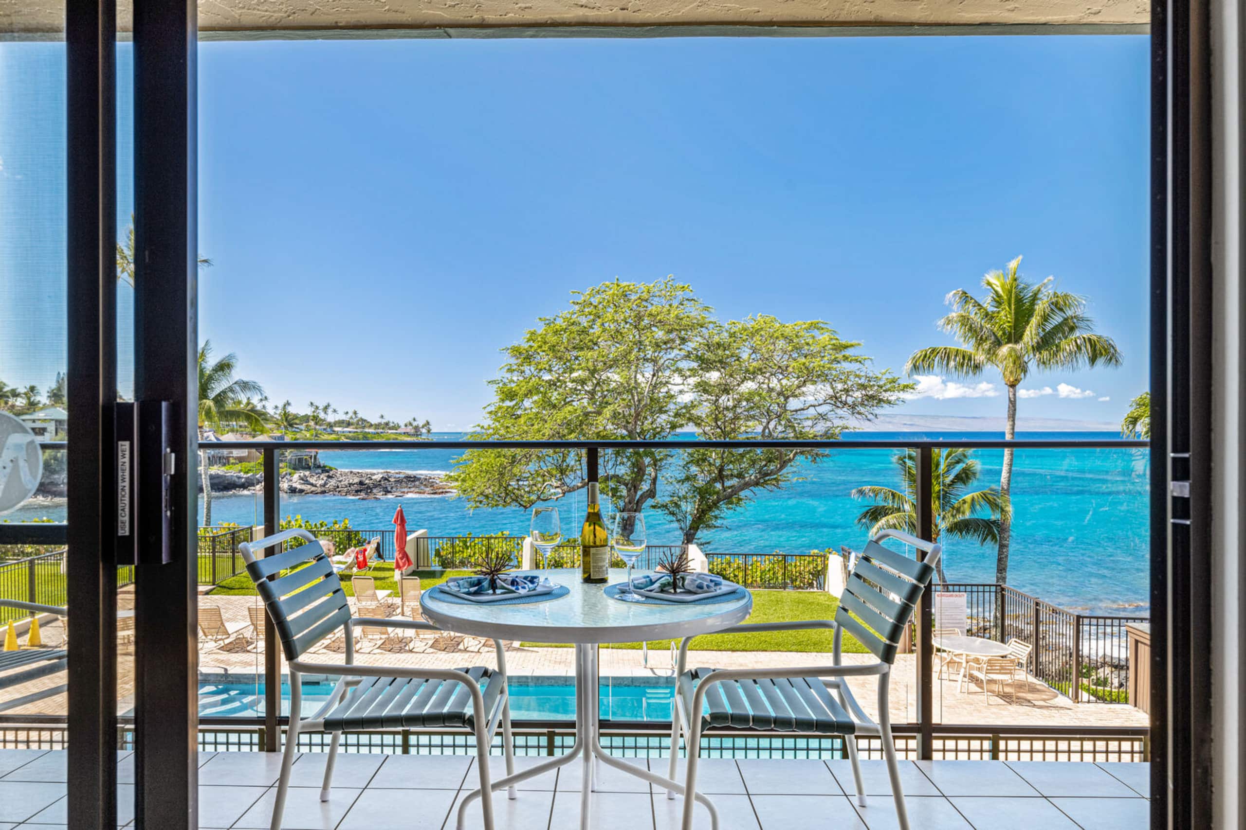 Condo in Lahaina · ★4.88 · 1 bedroom · 2 beds · 1 bath - Image 4