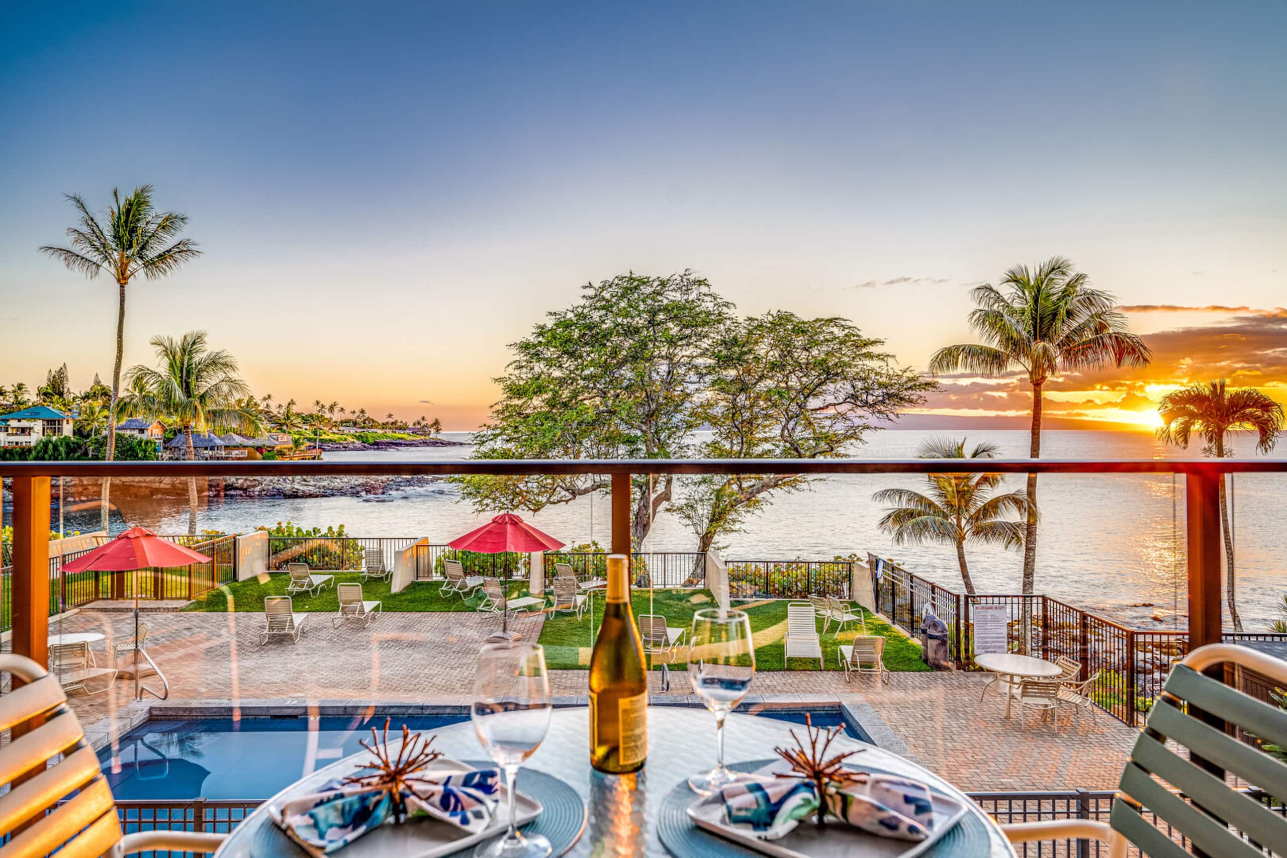 Condo in Lahaina · ★4.88 · 1 bedroom · 2 beds · 1 bath - Image 2