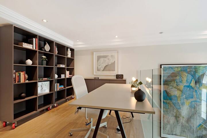 Arty 2 bed Paddington-Out of Office Lifestyle gallery image 4