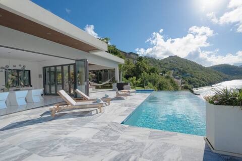 Caribbean Paradise - Magens Bay beachfront villa