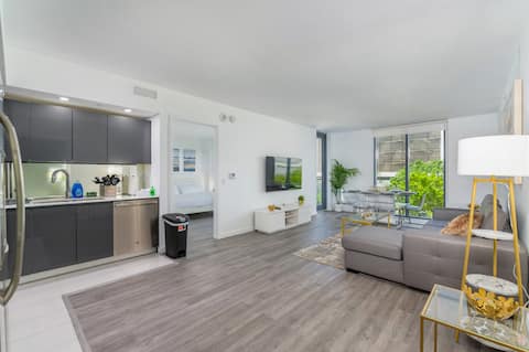 Successful Airbnb property: Amazing 3BR APT @ the heart of Brickell in Brickell Village
