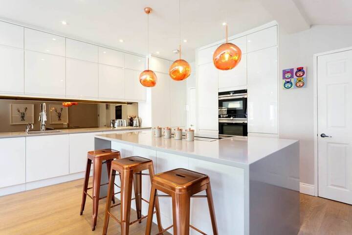 Fulham, London – Stylish 5 Bedroom House gallery image 5