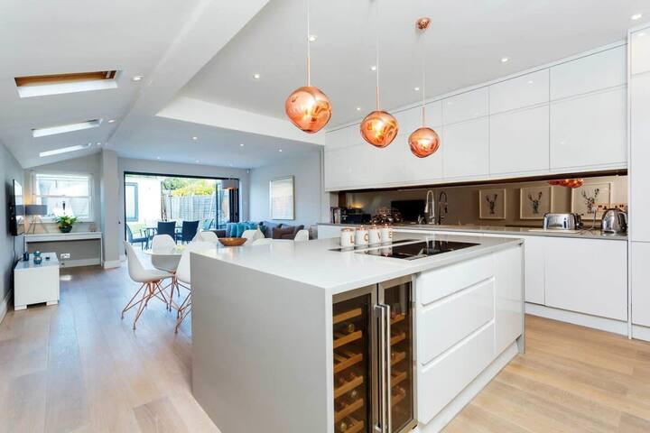 Fulham, London – Stylish 5 Bedroom House gallery image 2