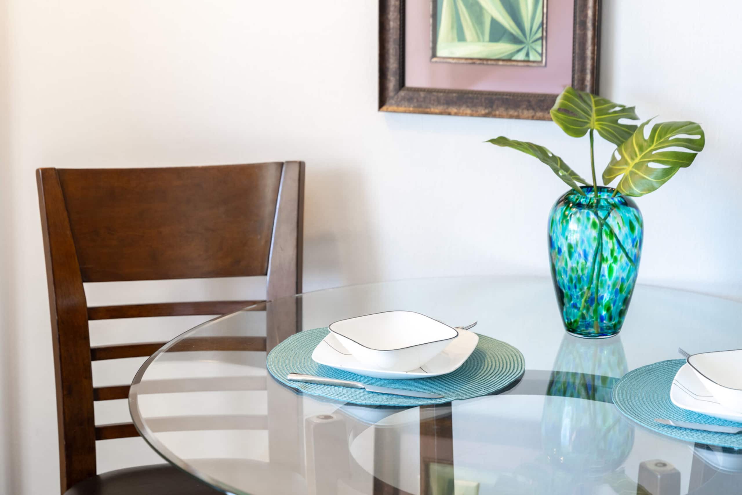 Condo in Honolulu · ★4.83 · 1 bedroom · 2 beds · 1 private bath - Image 19