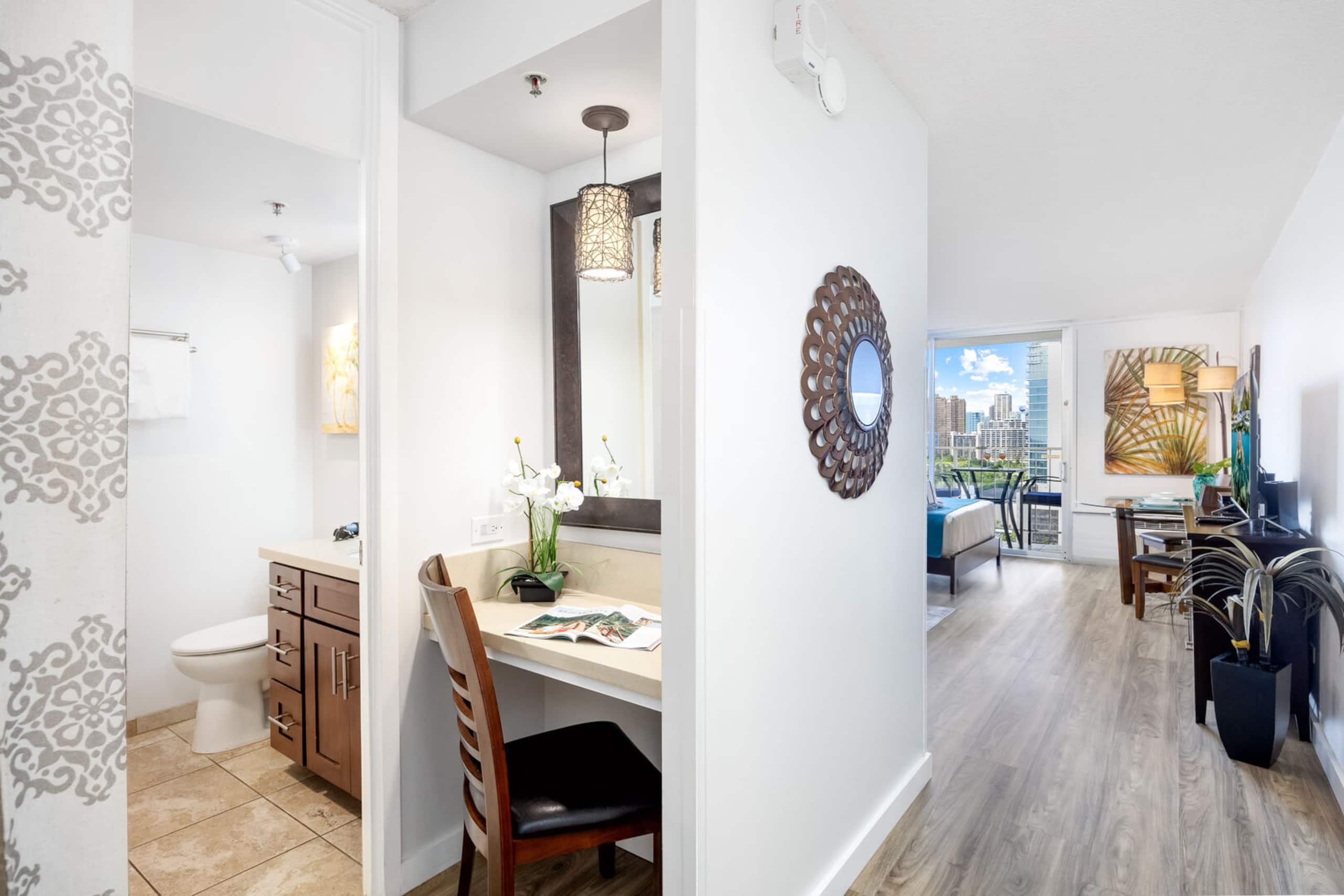 Condo in Honolulu · ★4.83 · 1 bedroom · 2 beds · 1 private bath - Image 29