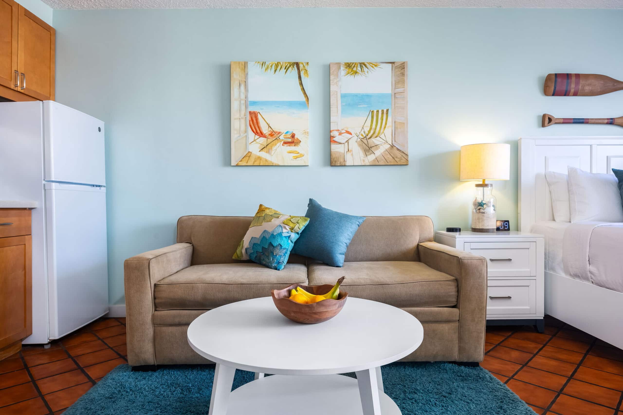 Condo in Honolulu · ★4.83 · 1 bedroom · 2 beds · 1 private bath - Image 9