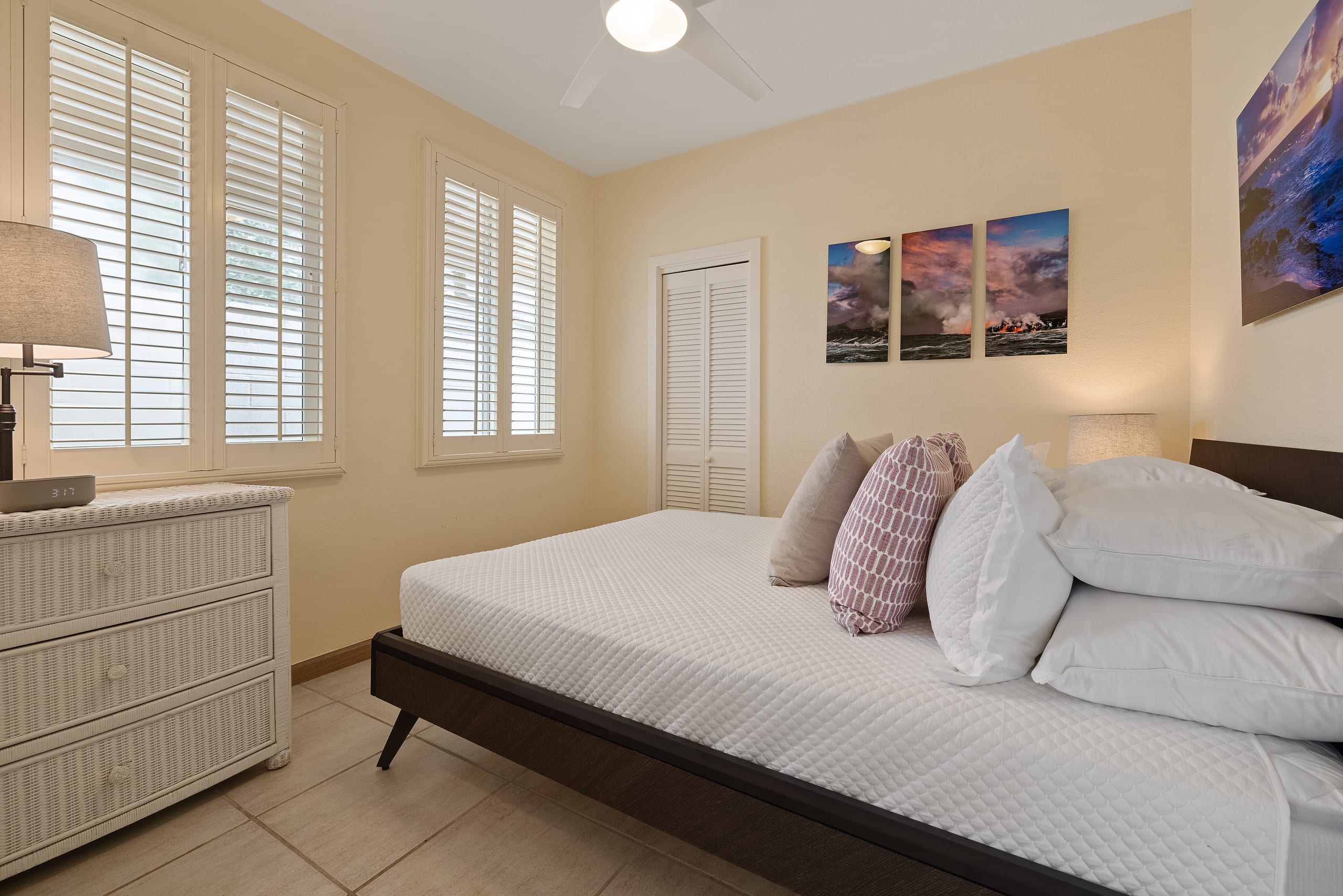 Home in Kailua · ★4.89 · 4 bedrooms · 4 beds · 4 private baths - Image 17