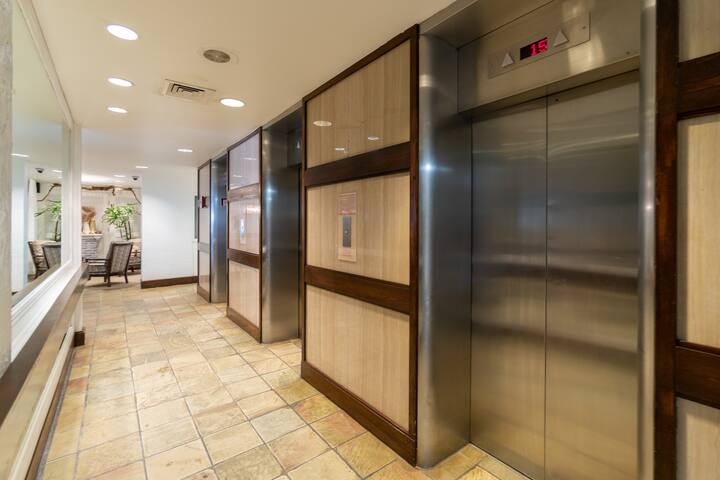 Kuhio Surf at Foster Tower – Waikiki gallery image 5