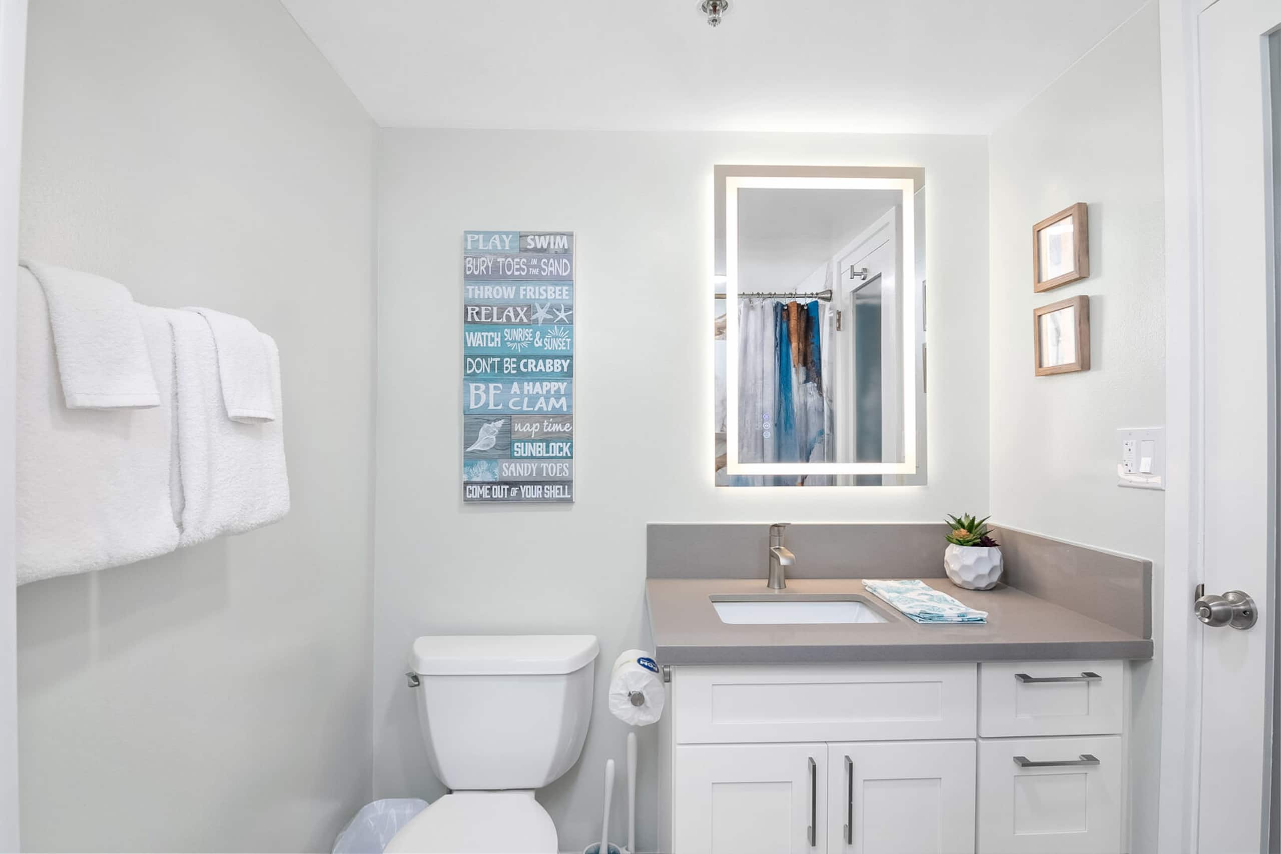Condo in Honolulu · ★4.75 · 1 bedroom · 2 beds · 1 private bath - Image 6
