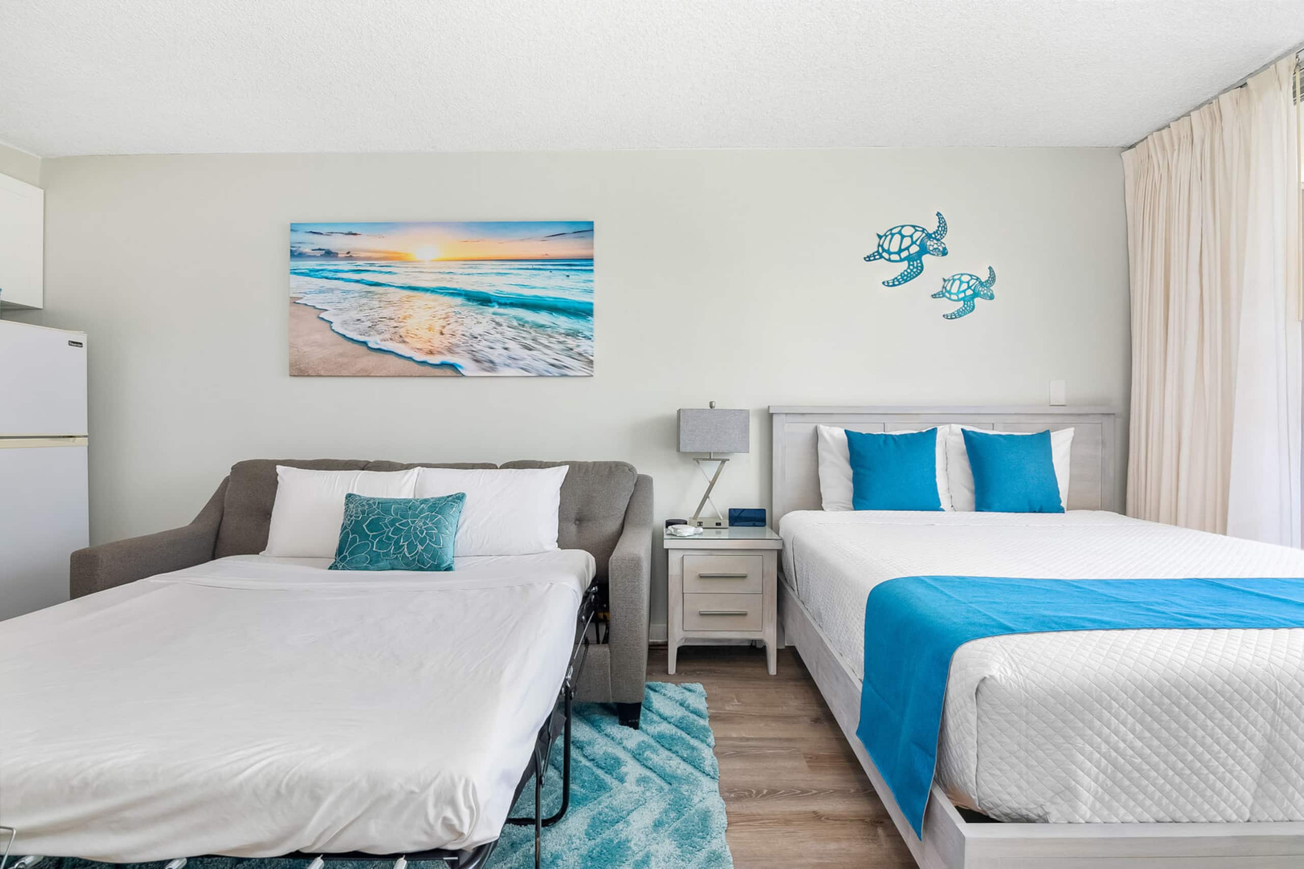 Condo in Honolulu · ★4.75 · 1 bedroom · 2 beds · 1 private bath - Image 5