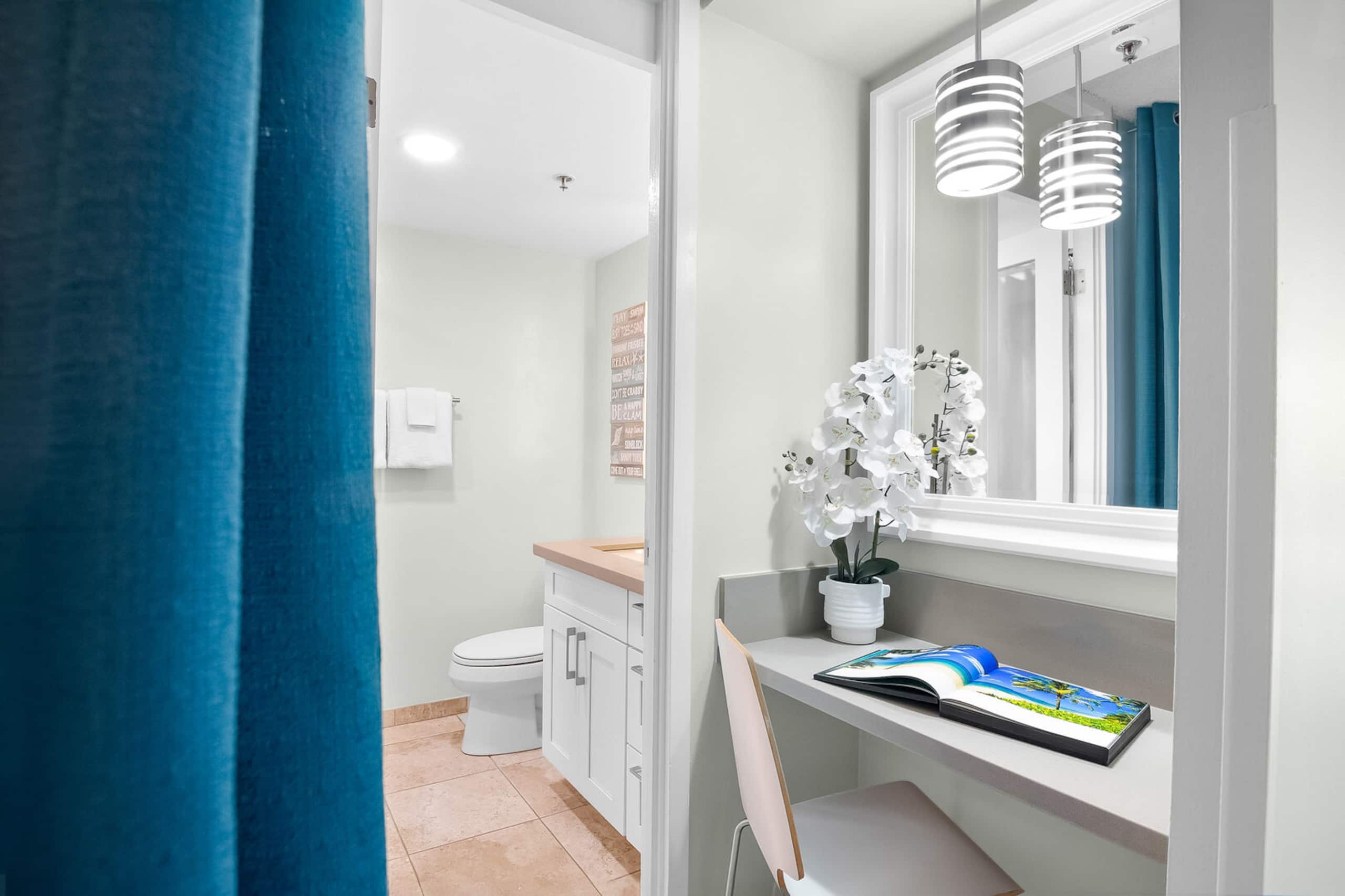 Condo in Honolulu · ★4.75 · 1 bedroom · 2 beds · 1 private bath - Image 28