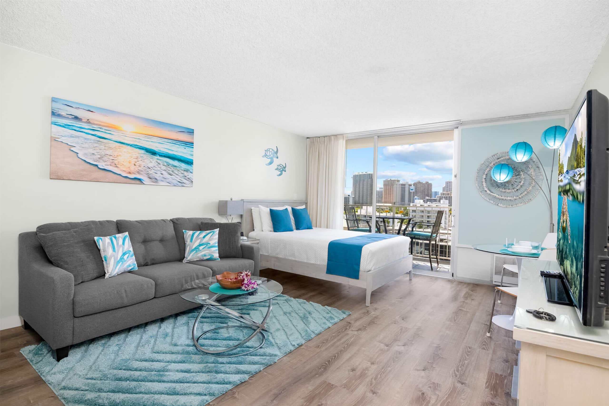 Condo in Honolulu · ★4.75 · 1 bedroom · 2 beds · 1 private bath - Image 1