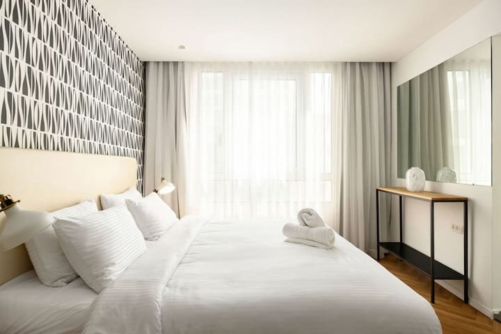 Vacay TLV managed Airbnb listing 1