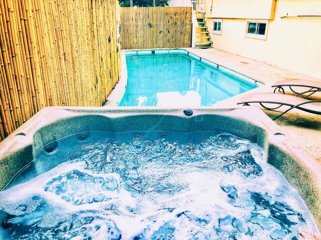 Across street from Magic Sand Beach Pool/SPA/AC gallery image 3