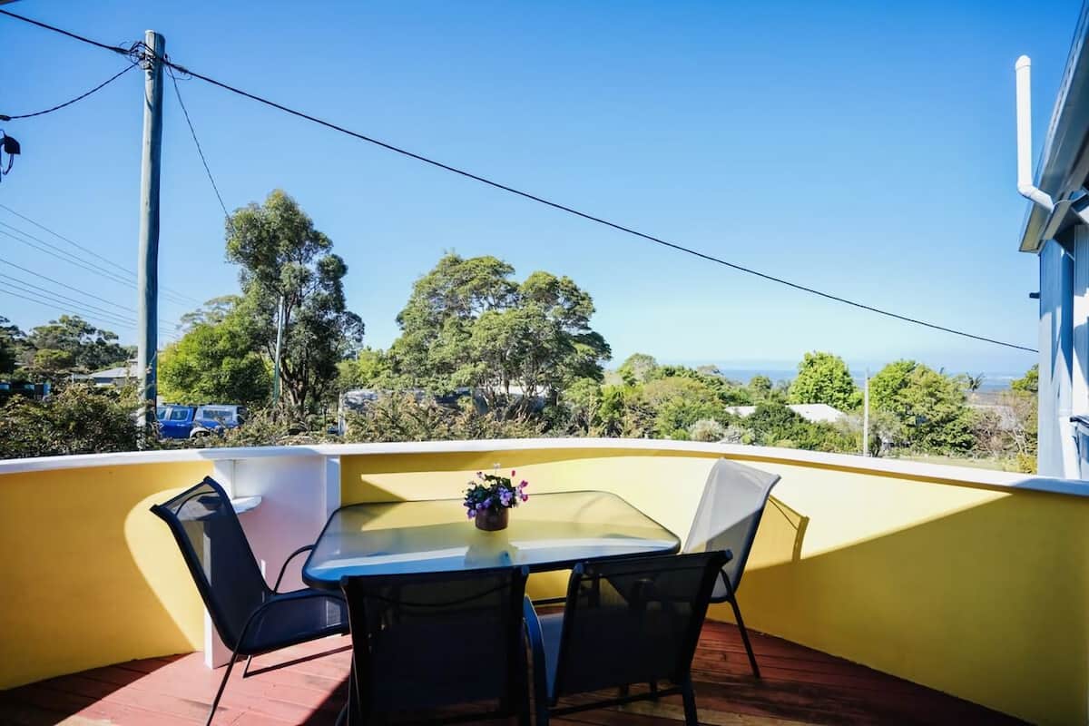Serene Mountain Cabin Retreat Tamborine Mountain — photo via the host's Airbnb listing