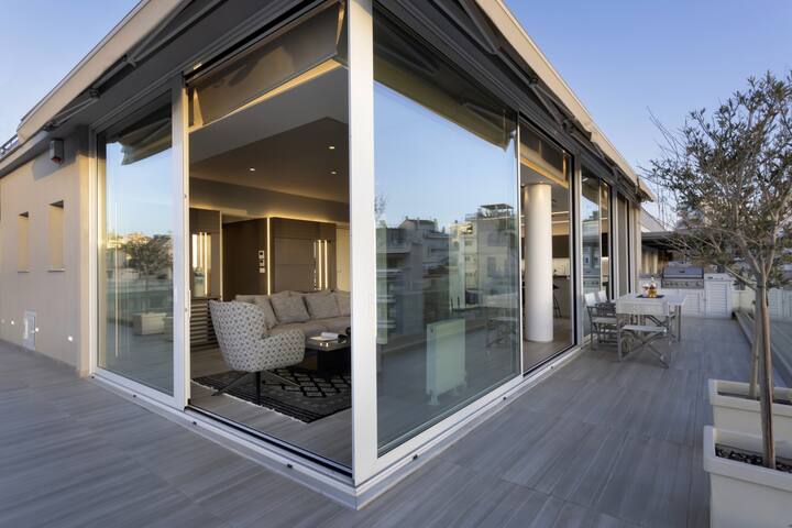 Über Lux 2 Br Penthouse with Acropolis View gallery image 3