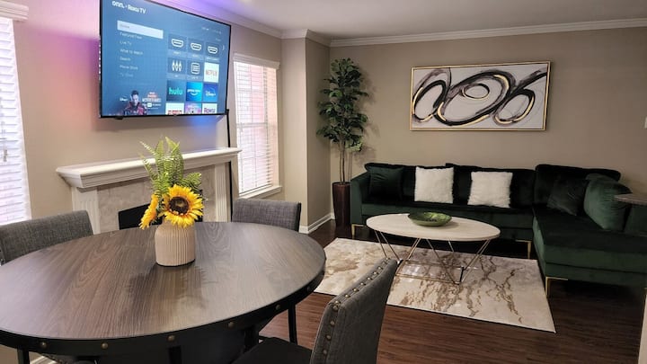 Medical Center 2br With Resort Amenities - Houston, TX