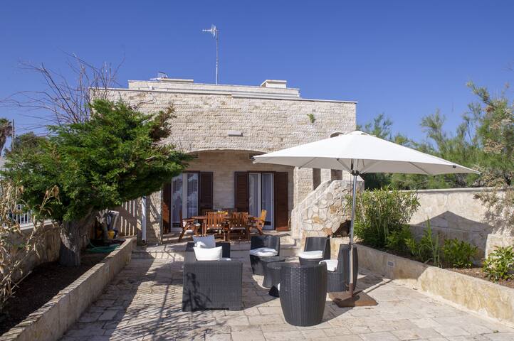 Villa Giulia on the sea gallery image 5