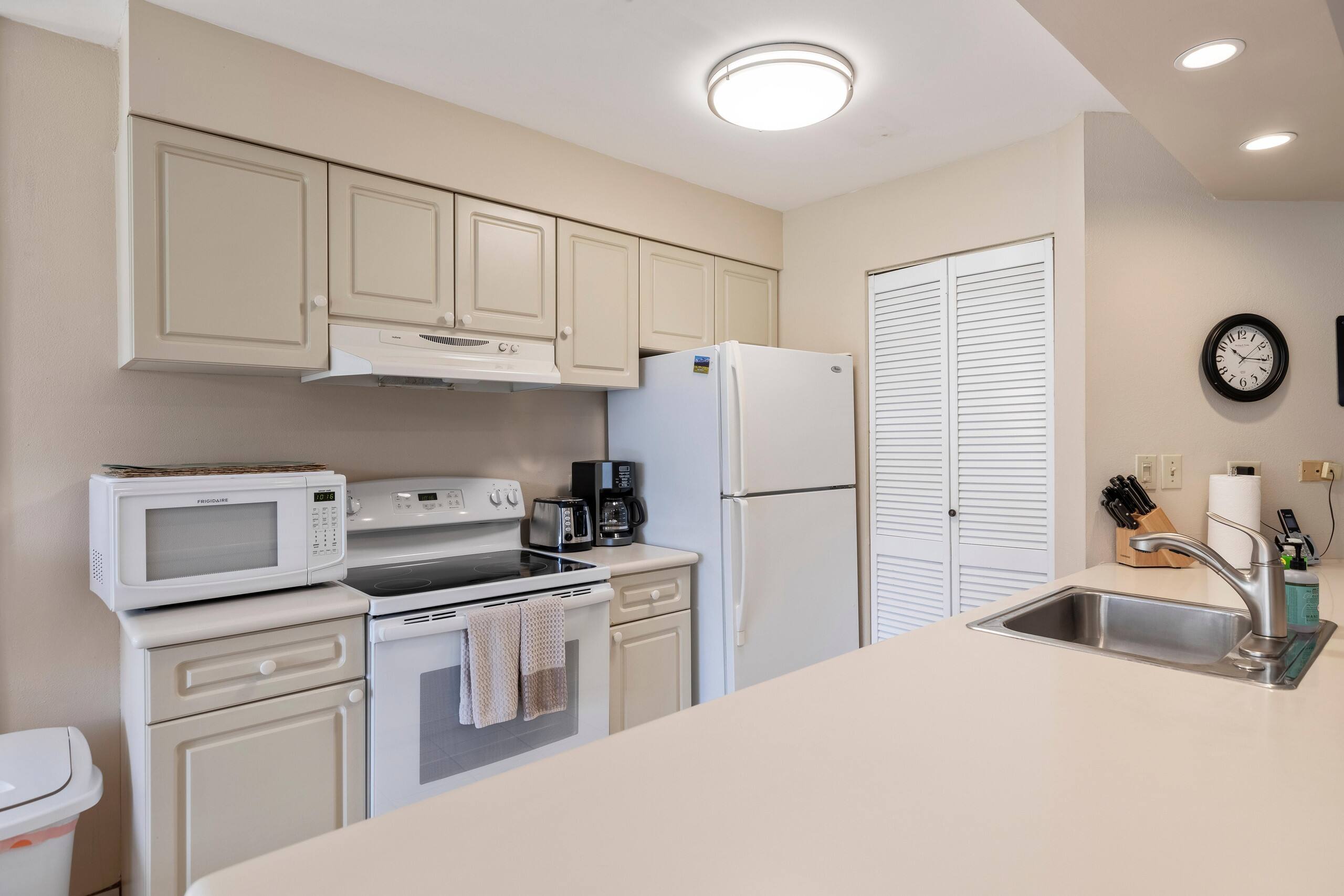 Condo in Kihei · ★4.83 · 1 bedroom · 3 beds · 2 private baths - Image 12