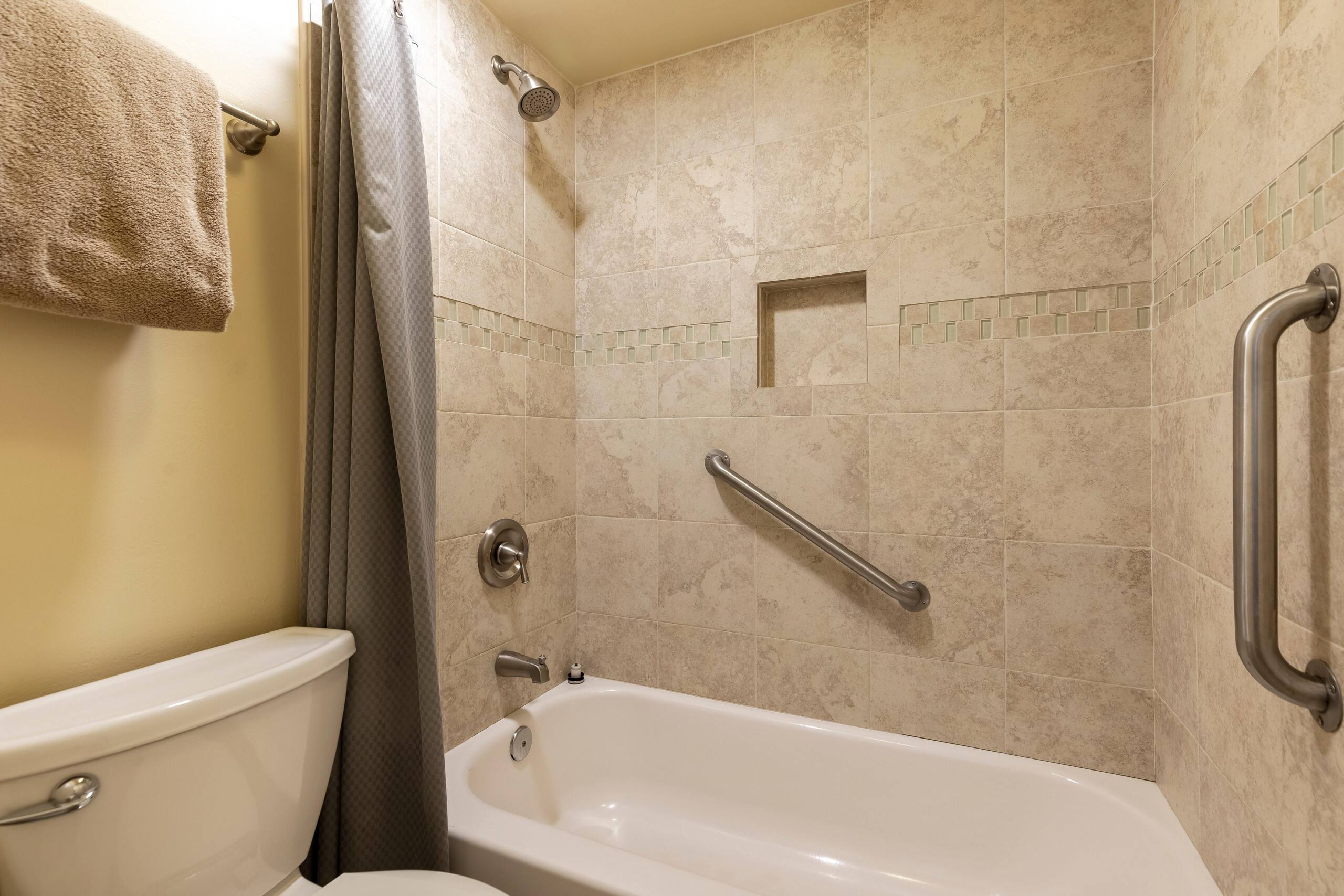 Condo in Kihei · ★4.83 · 1 bedroom · 3 beds · 2 private baths - Image 26
