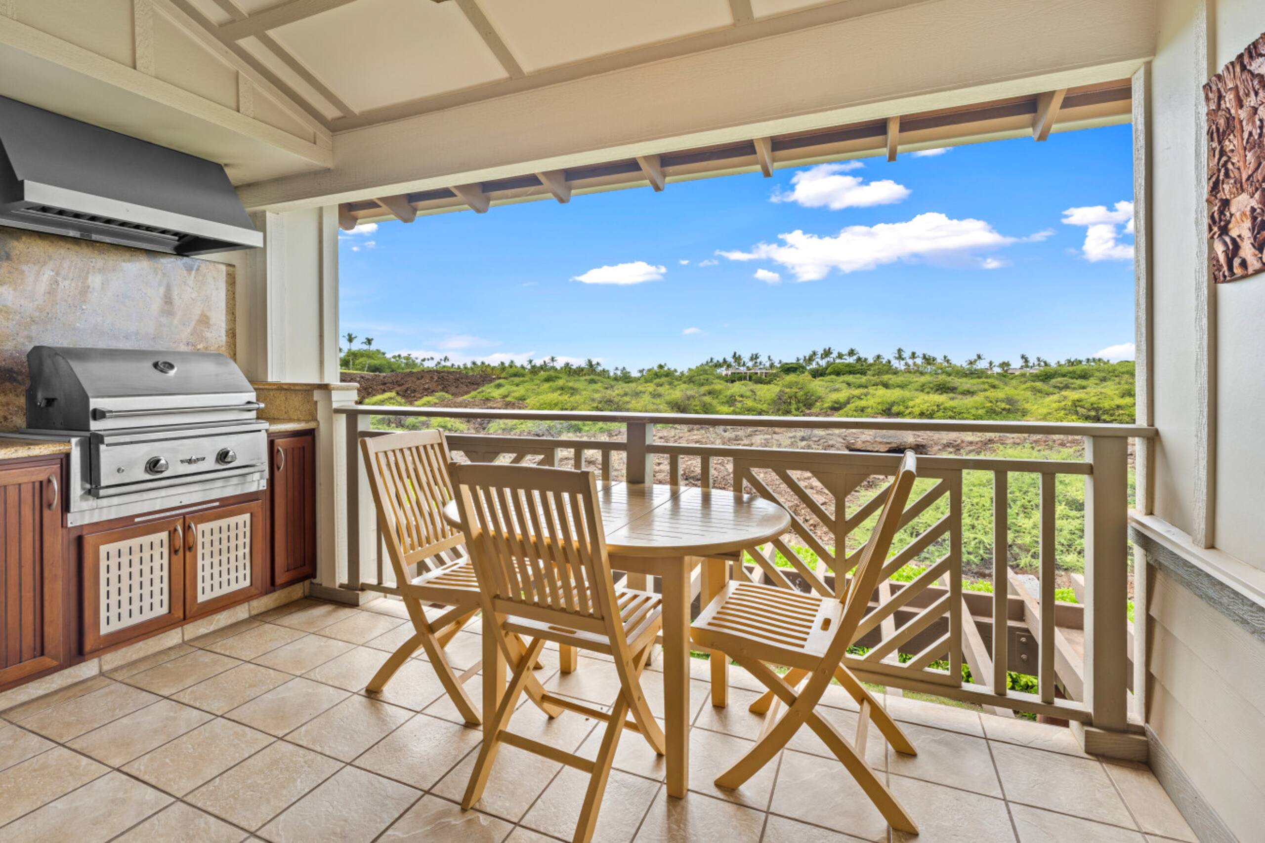 Condo in Waimea · ★4.92 · 3 bedrooms · 4 beds · 2 private baths - Image 2