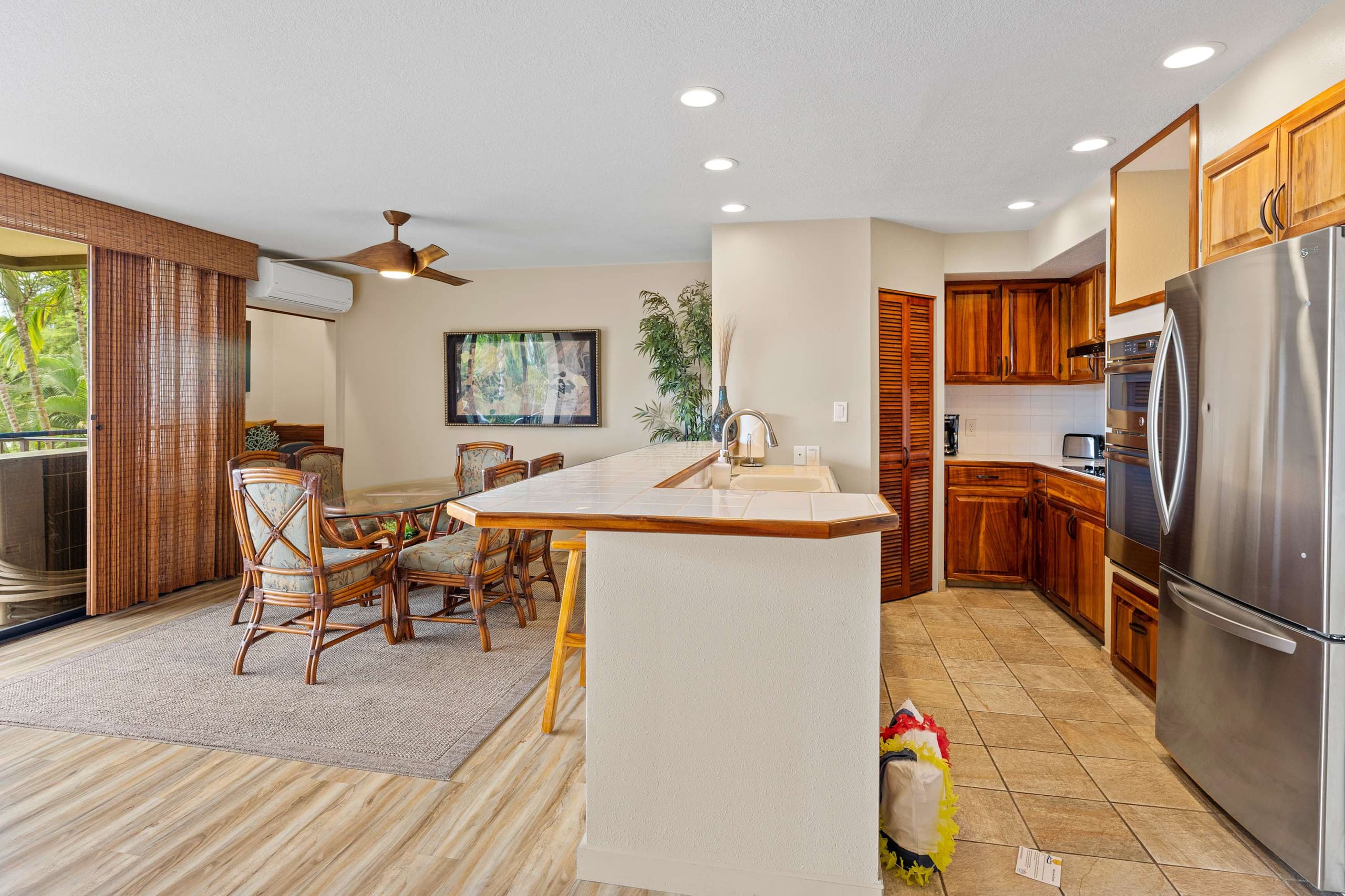 Condo in Kailua-Kona · ★4.9 · 2 bedrooms · 4 beds · 2 private baths - Image 16