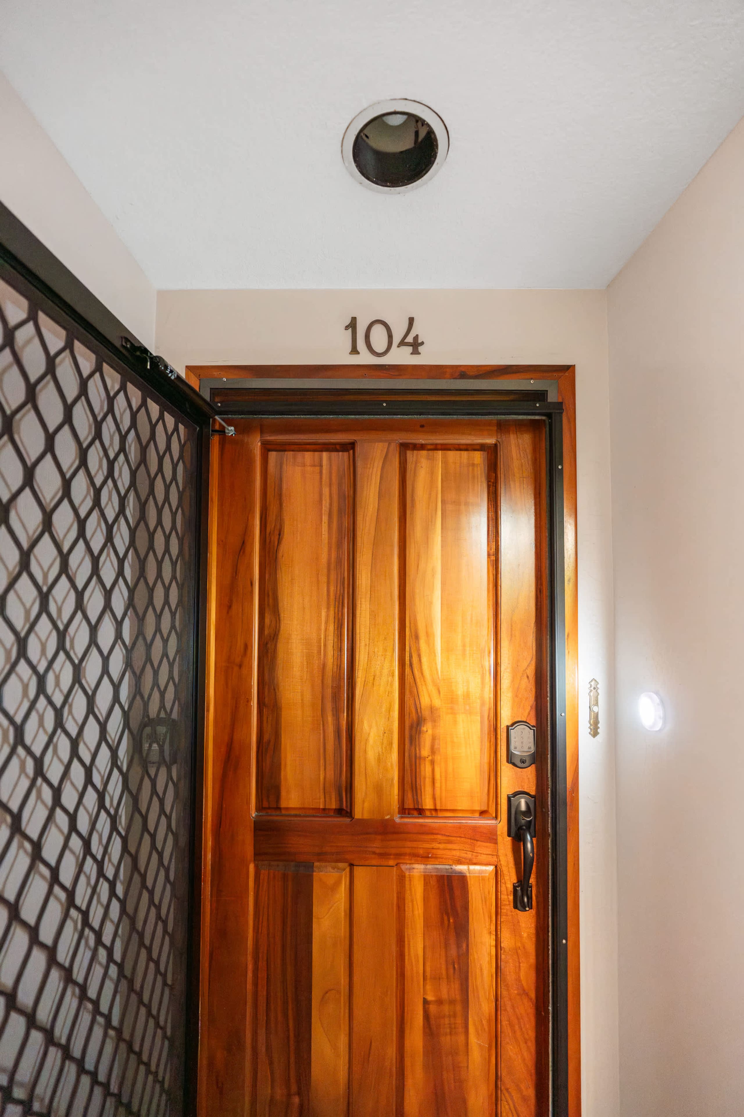 Condo in Kailua-Kona · ★4.9 · 2 bedrooms · 4 beds · 2 private baths - Image 47