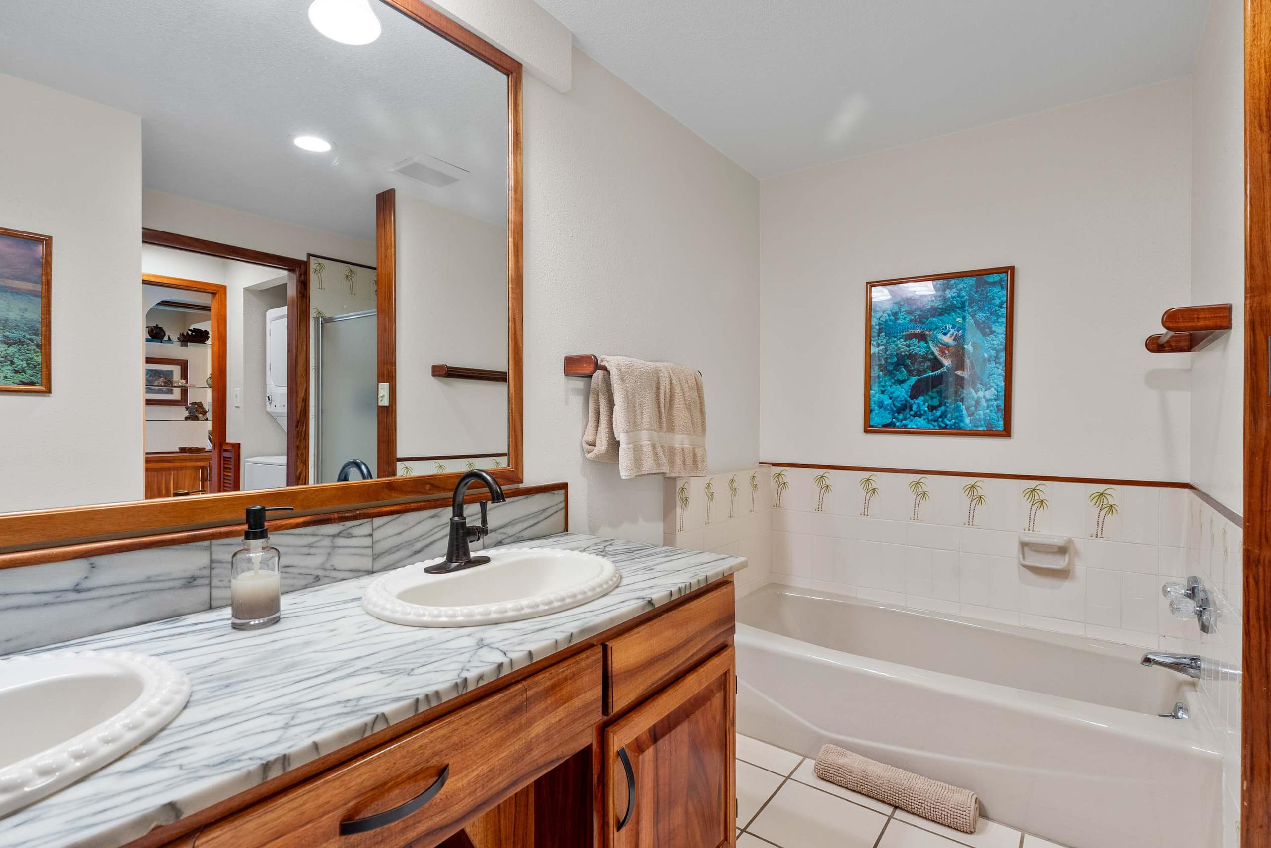 Condo in Kailua-Kona · ★4.9 · 2 bedrooms · 4 beds · 2 private baths - Image 37