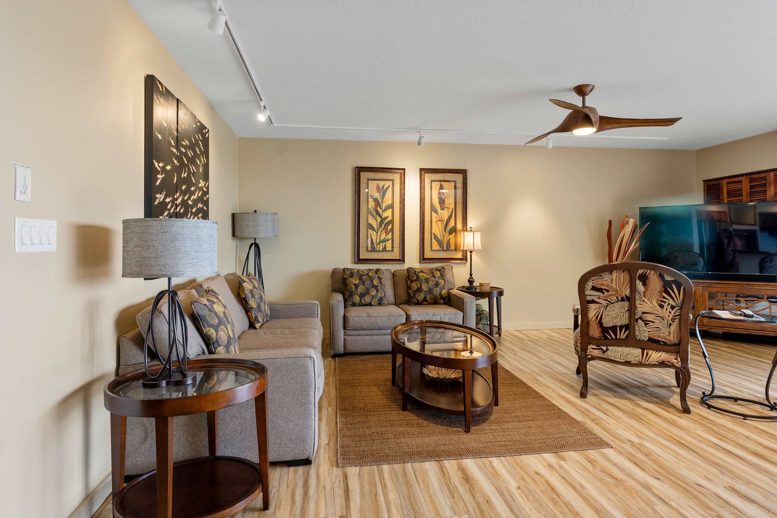 Condo in Kailua-Kona · ★4.9 · 2 bedrooms · 4 beds · 2 private baths - Image 20