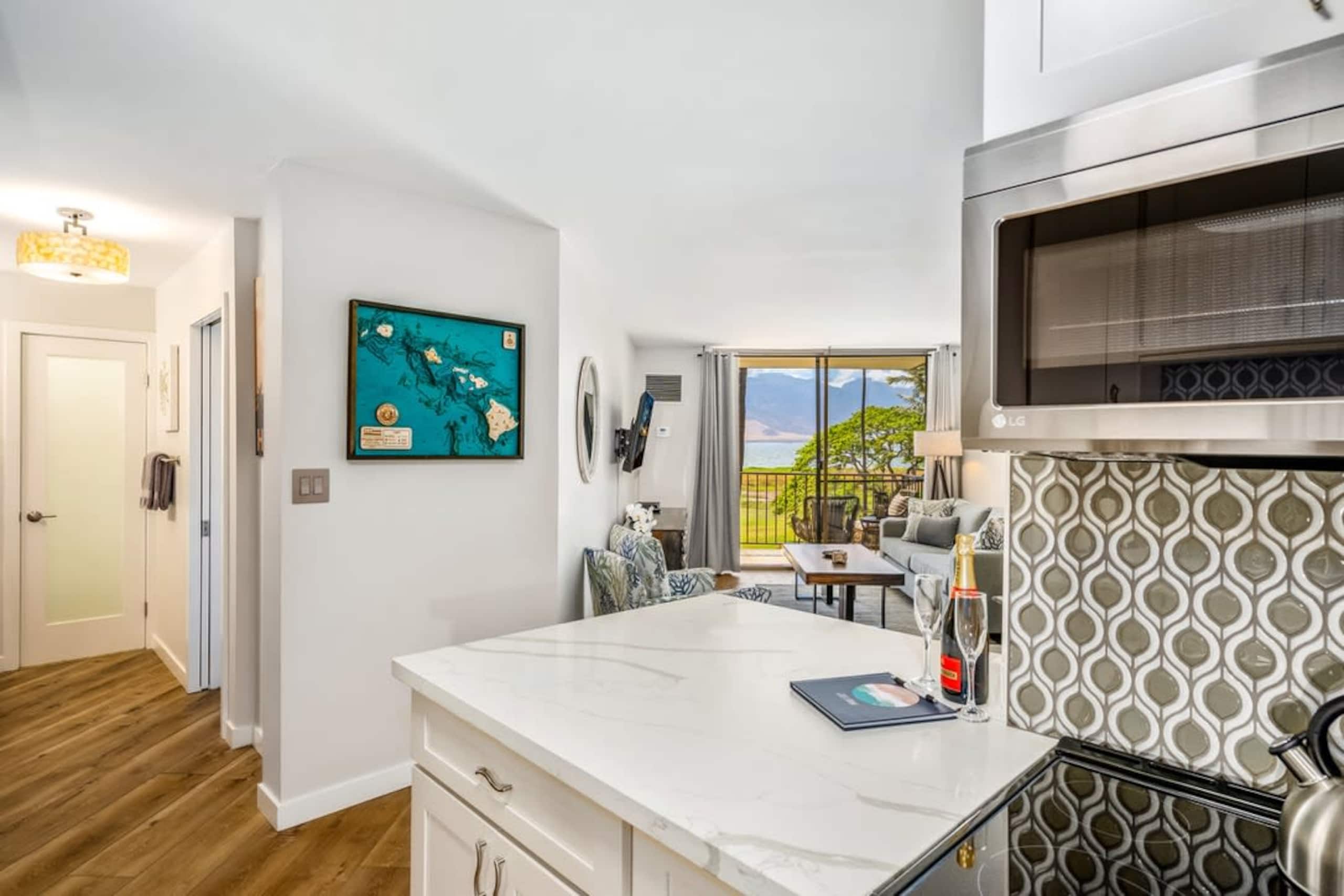 Condo in Kihei · ★4.94 · 1 bedroom · 2 beds · 1 private bath - Image 7