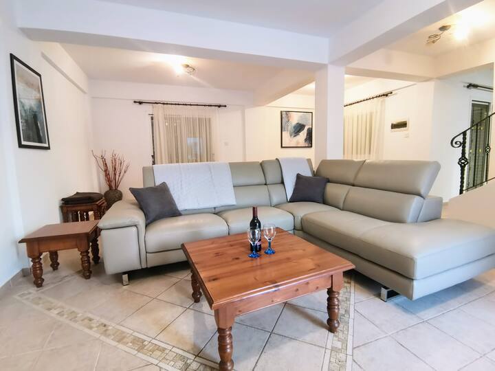Sobella Villa - 3 Bedroom Villa With 10 X 4 Pool - Agia Napa
