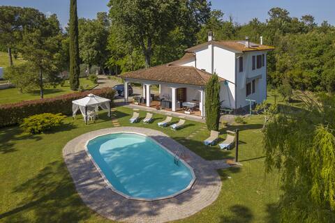 Villa Cerbaie - Happy.Rentals