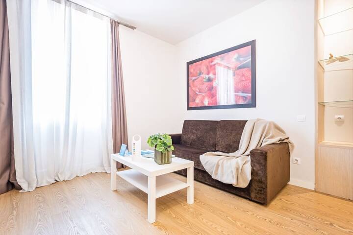 Sweett | Villarroel 222 gallery image 2