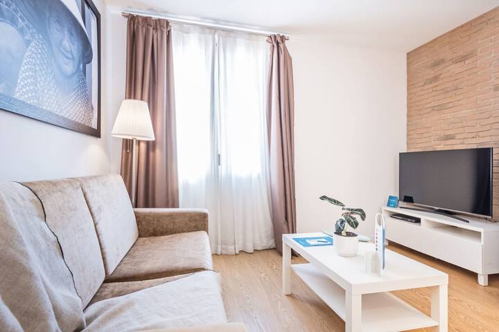 Sweett | Villarroel 432 gallery image 2