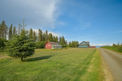 Green and Red Houses