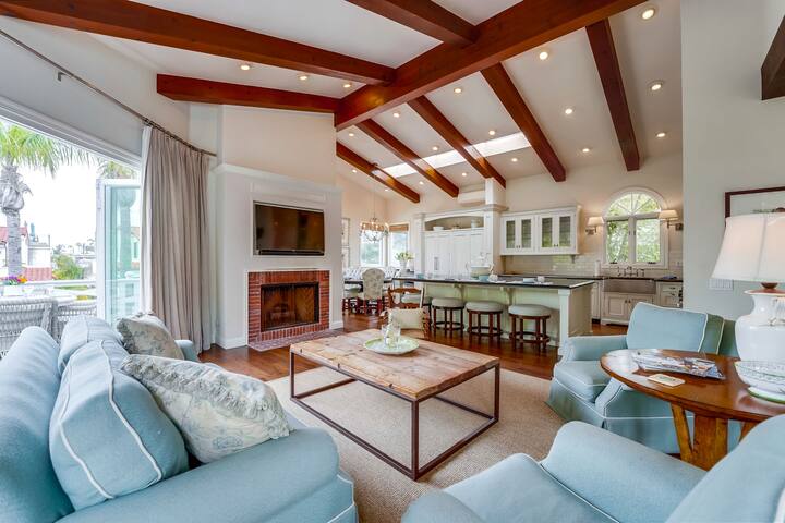 The Breakers 3 | 5BR Walk to Beach + Rooftop Views gallery image 5