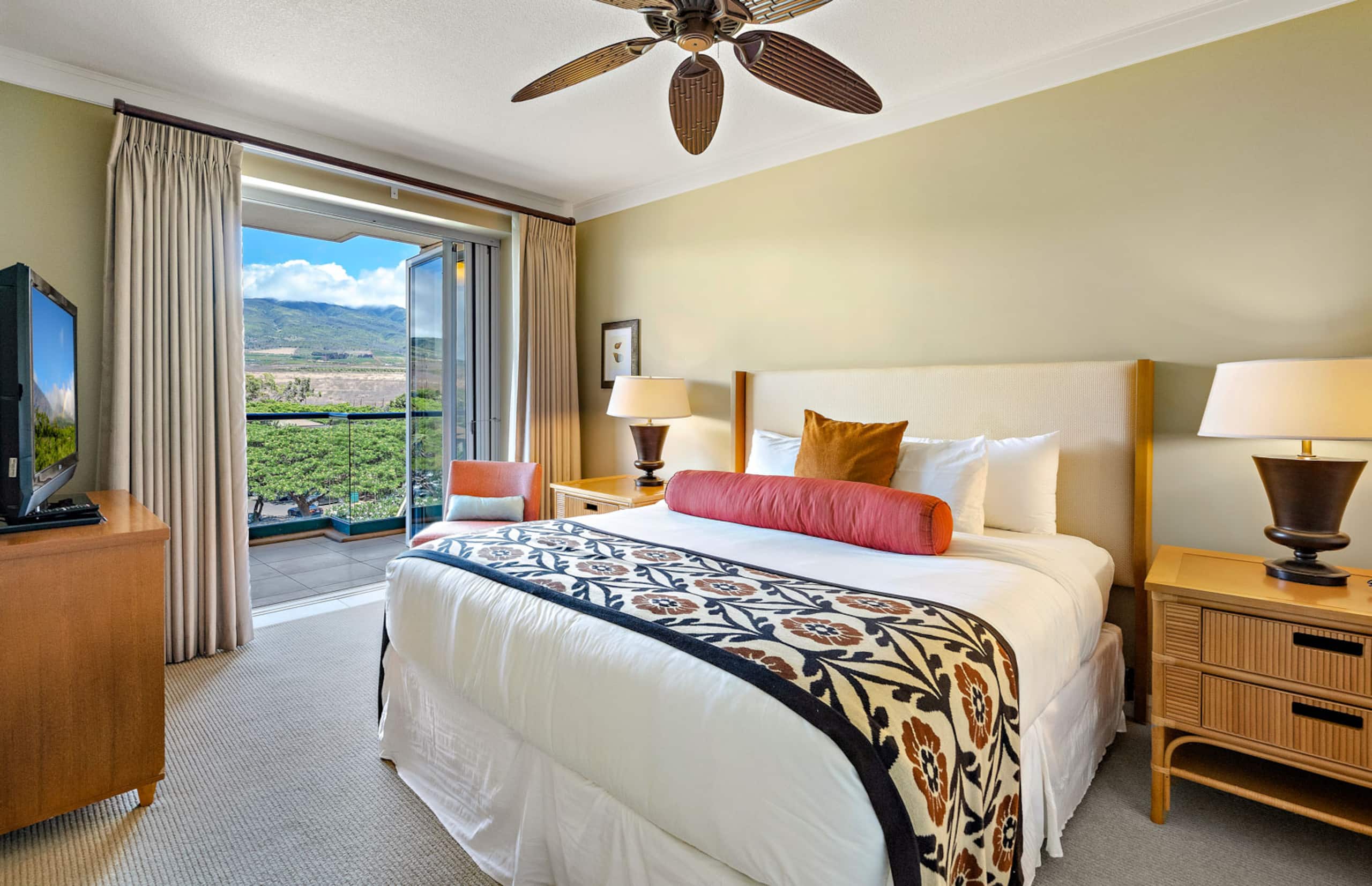 Condo in Lahaina · ★4.78 · 1 bedroom · 2 beds · 1 bath - Image 13
