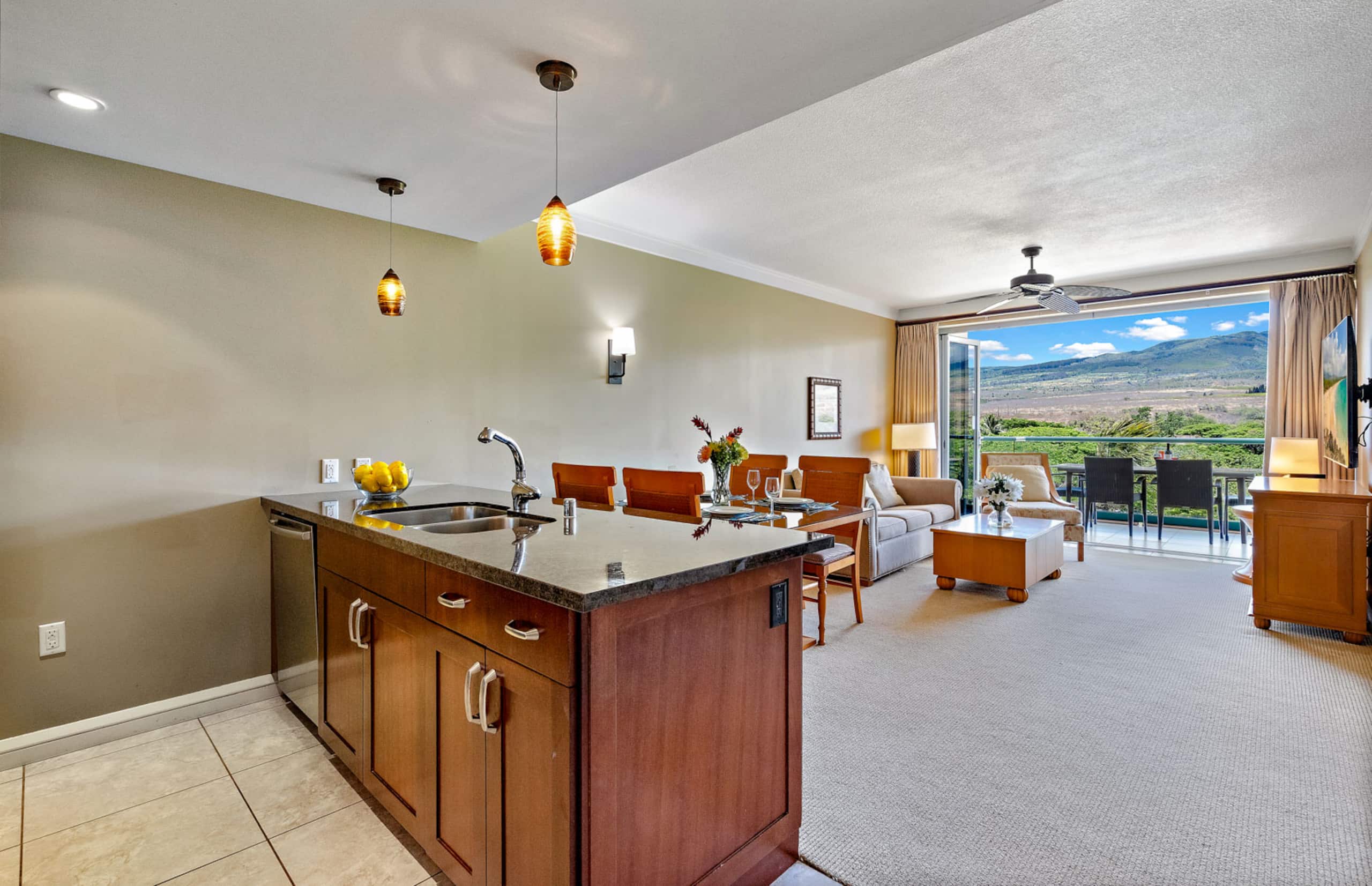 Condo in Lahaina · ★4.78 · 1 bedroom · 2 beds · 1 bath - Image 4