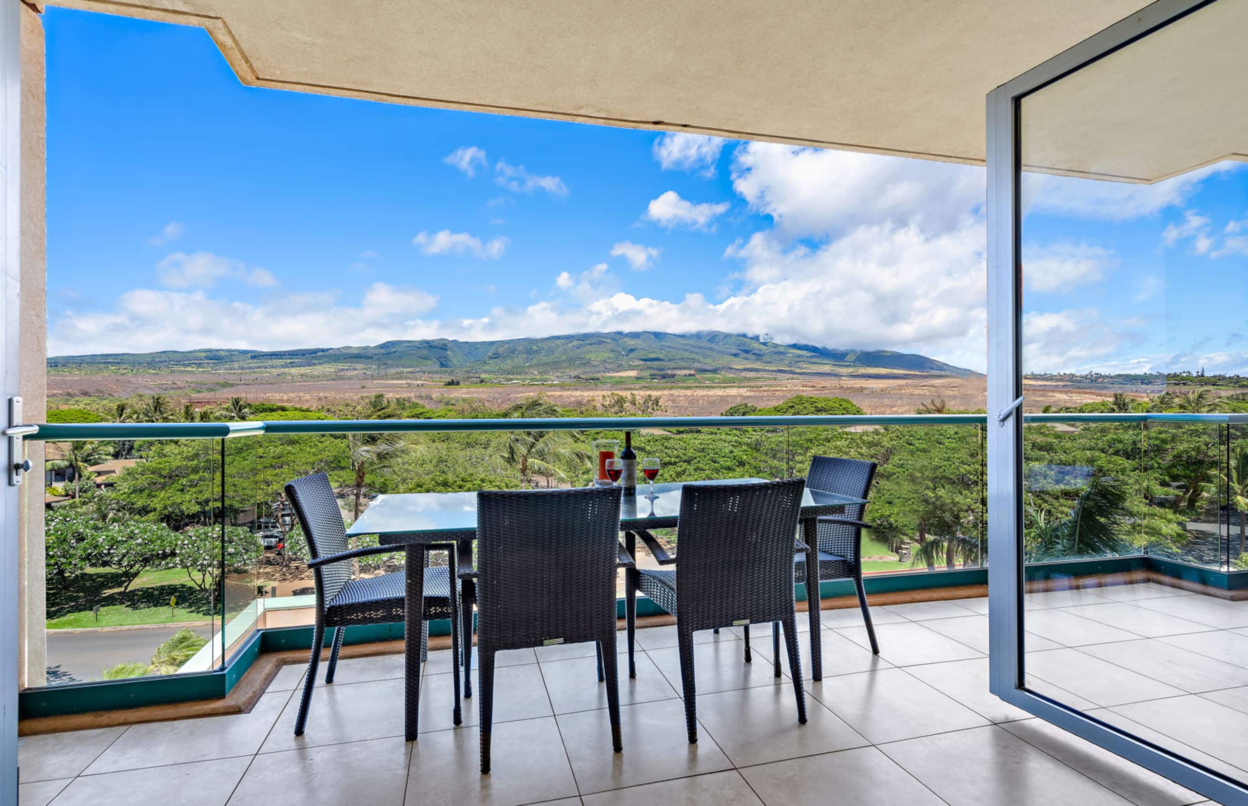 Condo in Lahaina · ★4.78 · 1 bedroom · 2 beds · 1 bath - Image 2