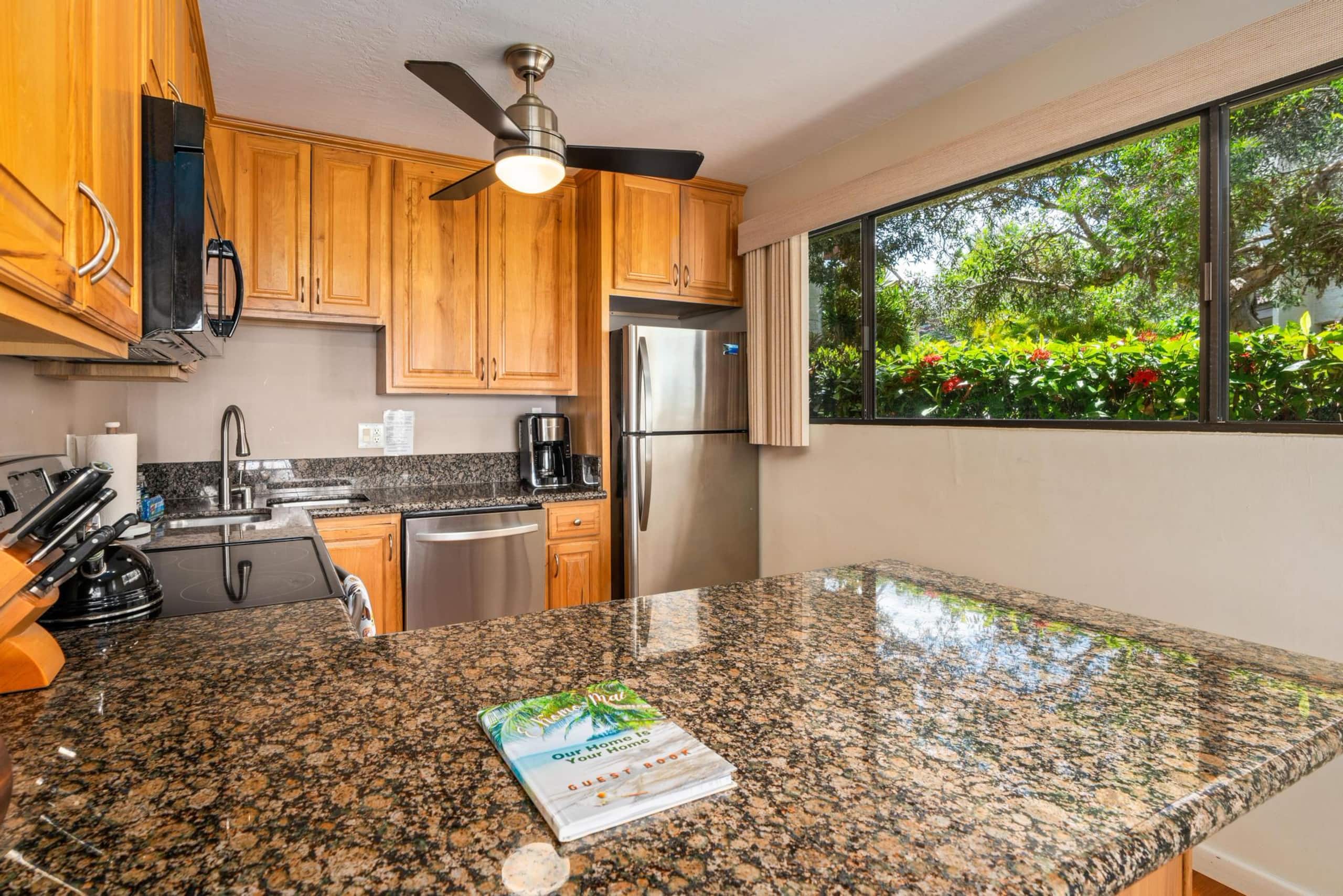 Condo in Kailua-Kona · ★4.79 · 2 bedrooms · 3 beds · 2 shared baths - Image 8