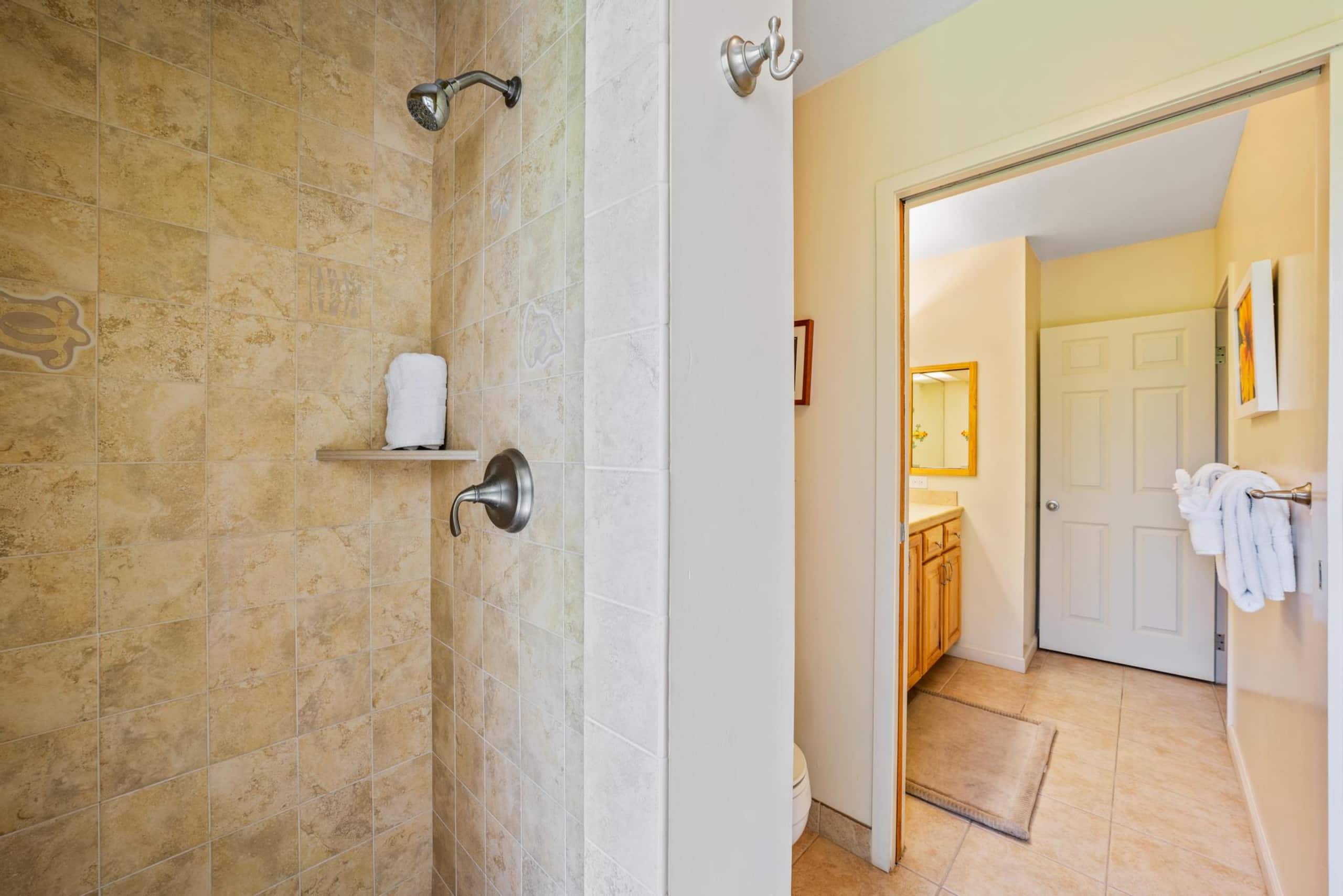 Condo in Kailua-Kona · ★4.79 · 2 bedrooms · 3 beds · 2 shared baths - Image 34