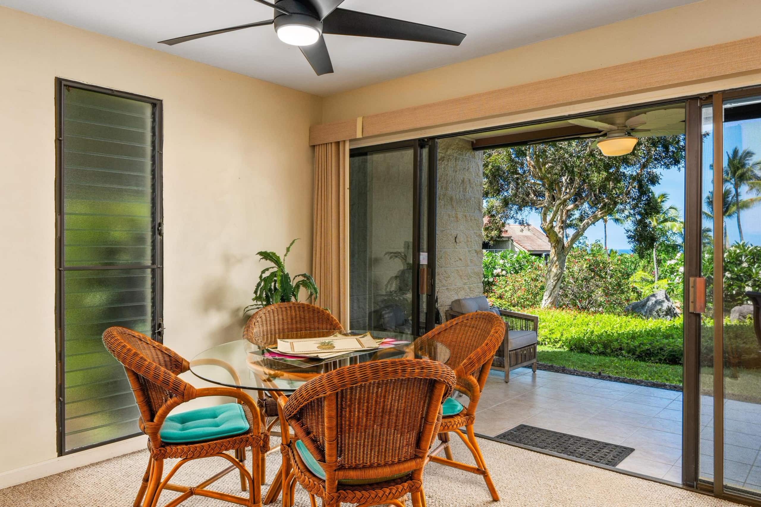 Condo in Kailua-Kona · ★4.79 · 2 bedrooms · 3 beds · 2 shared baths - Image 4
