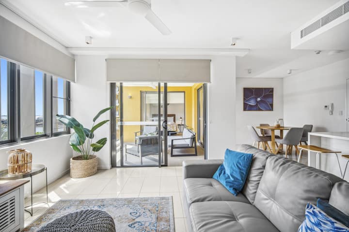 1 Bedroom Waterfront Precinct Home Away From Home - Darwin