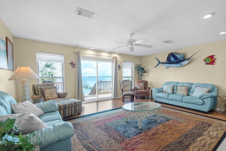 Private Beach-balcony-4br Barefoot & Buzzed -