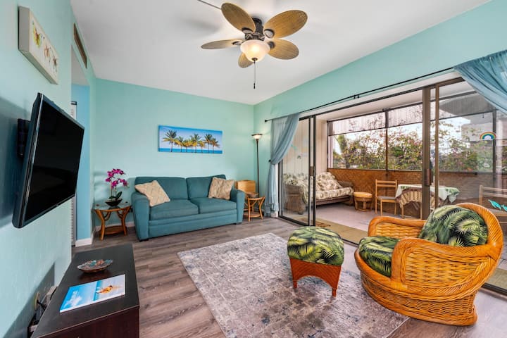 Summer Deal Oceanfront Kona Condo With Screened Lanai And Sunsets - Hawaii