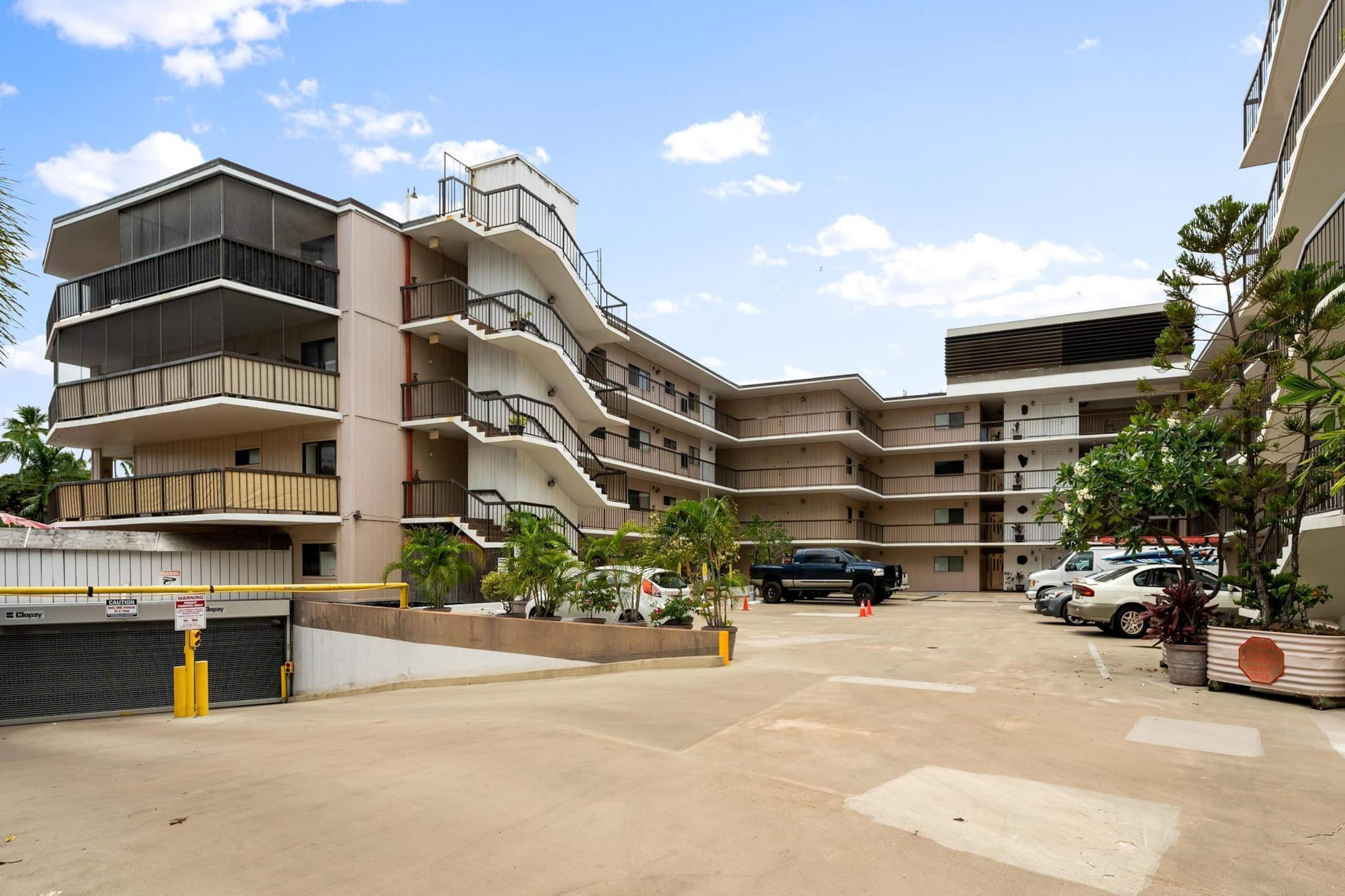 Condo in Kailua-Kona · ★4.38 · 1 bedroom · 2 beds · 1 bath - Image 35