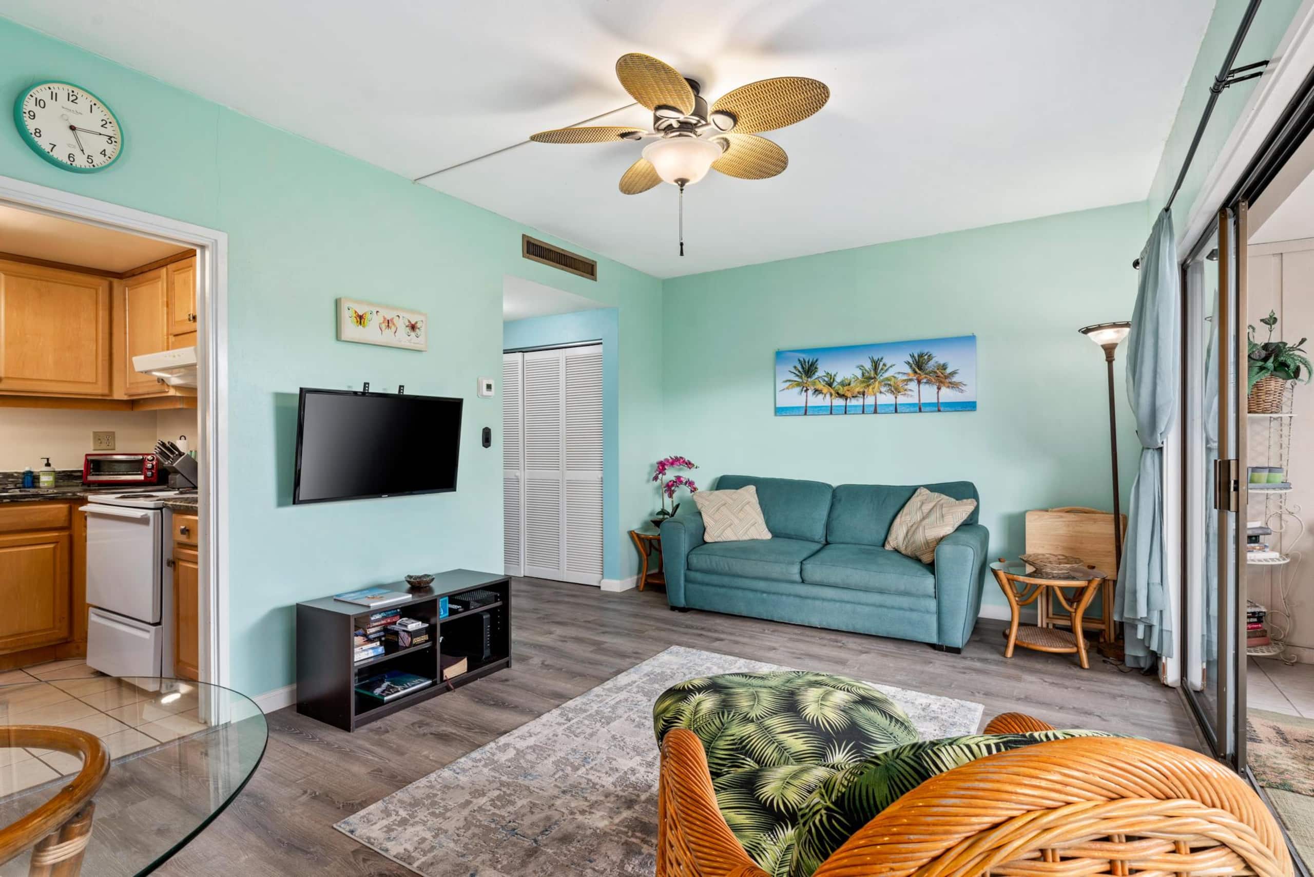 Condo in Kailua-Kona · ★4.38 · 1 bedroom · 2 beds · 1 bath - Image 5