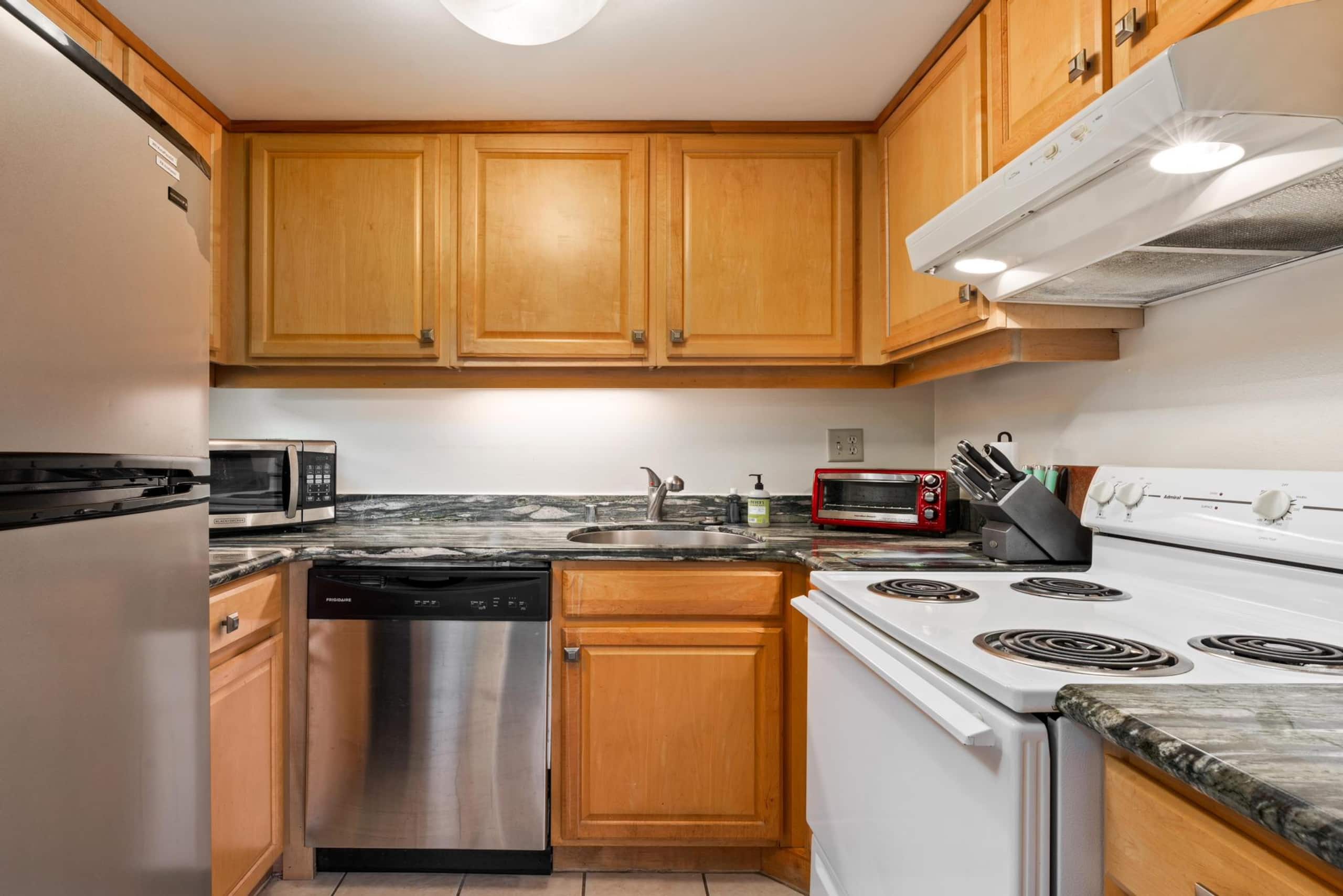 Condo in Kailua-Kona · ★4.38 · 1 bedroom · 2 beds · 1 bath - Image 11