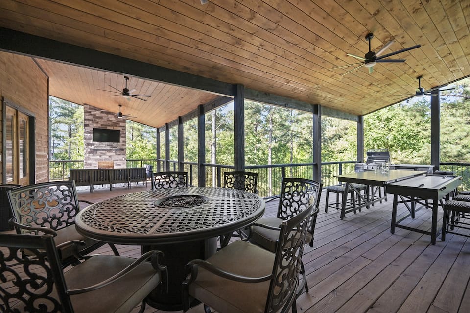 3000 sq ft outdoor deck and fire pit area